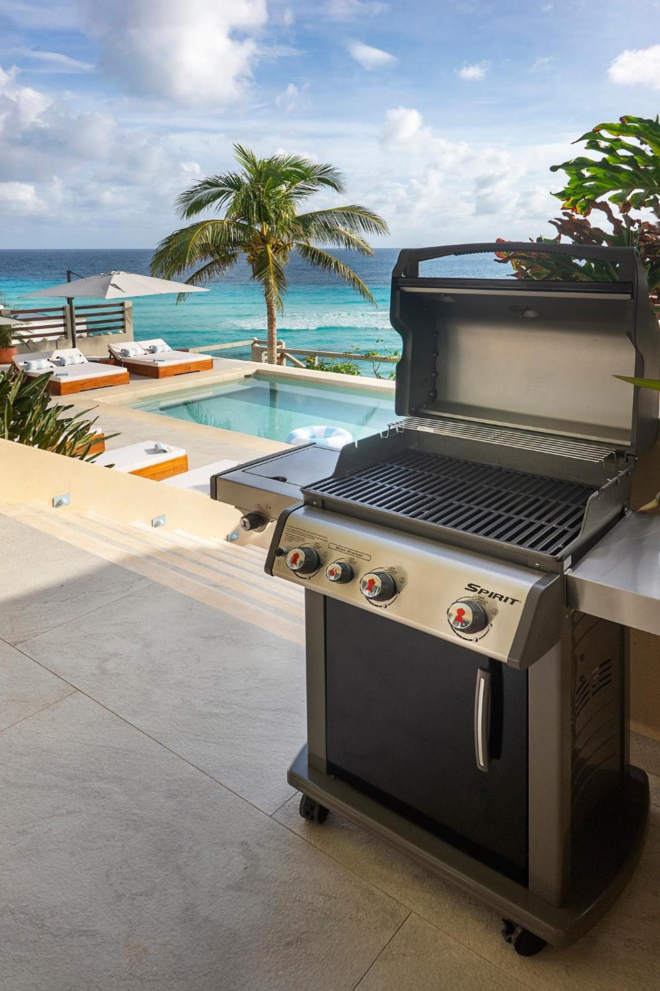 Villa 5br Island Villa, Stunning Views, Saltwater Pool & Concierge Isla Mujeres