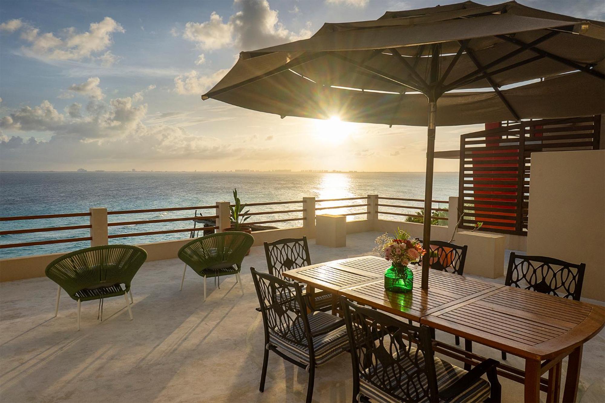 5br Island Villa, Stunning Views, Saltwater Pool & Concierge