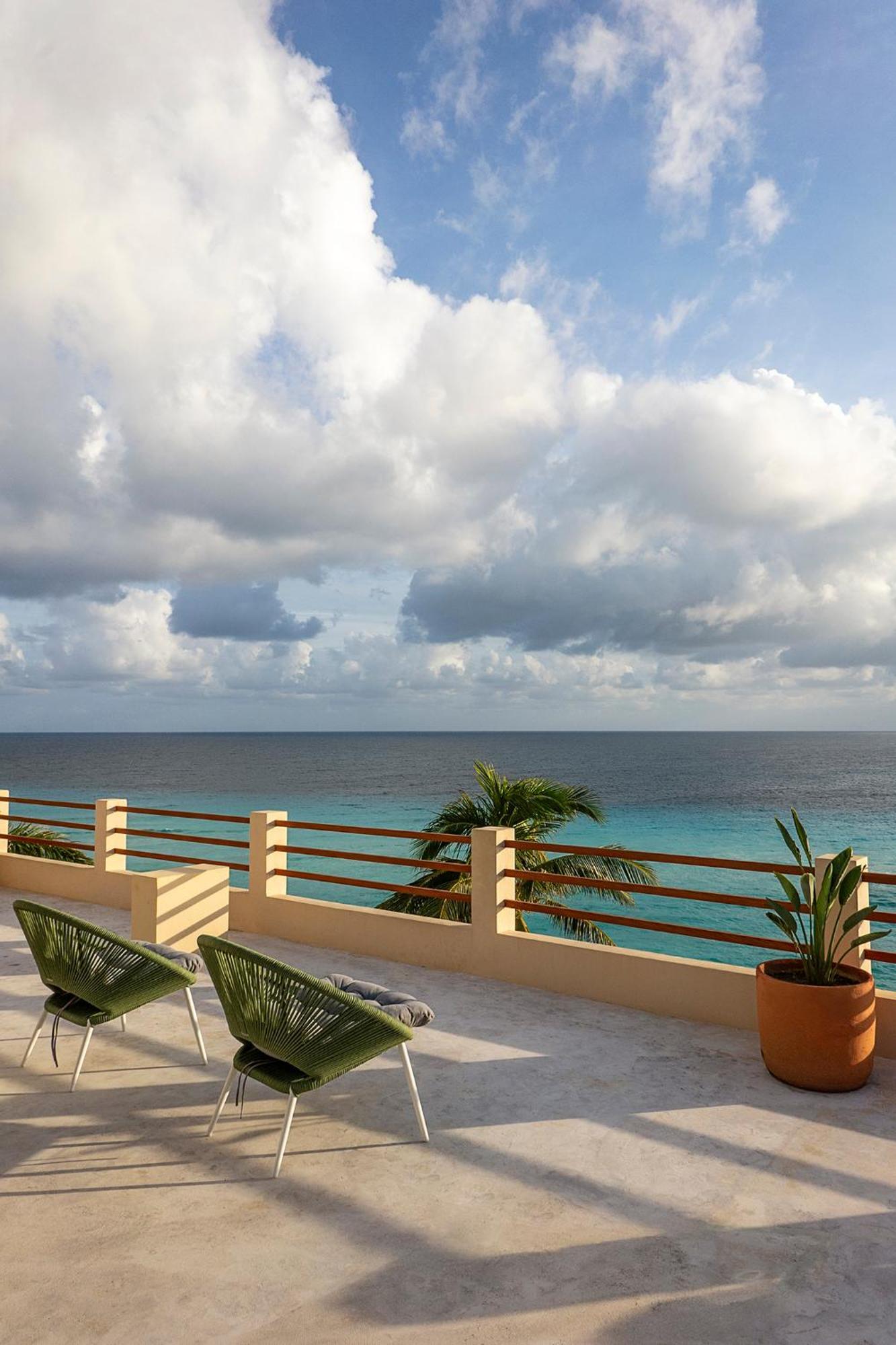 5br Island Villa, Stunning Views, Saltwater Pool & Concierge *