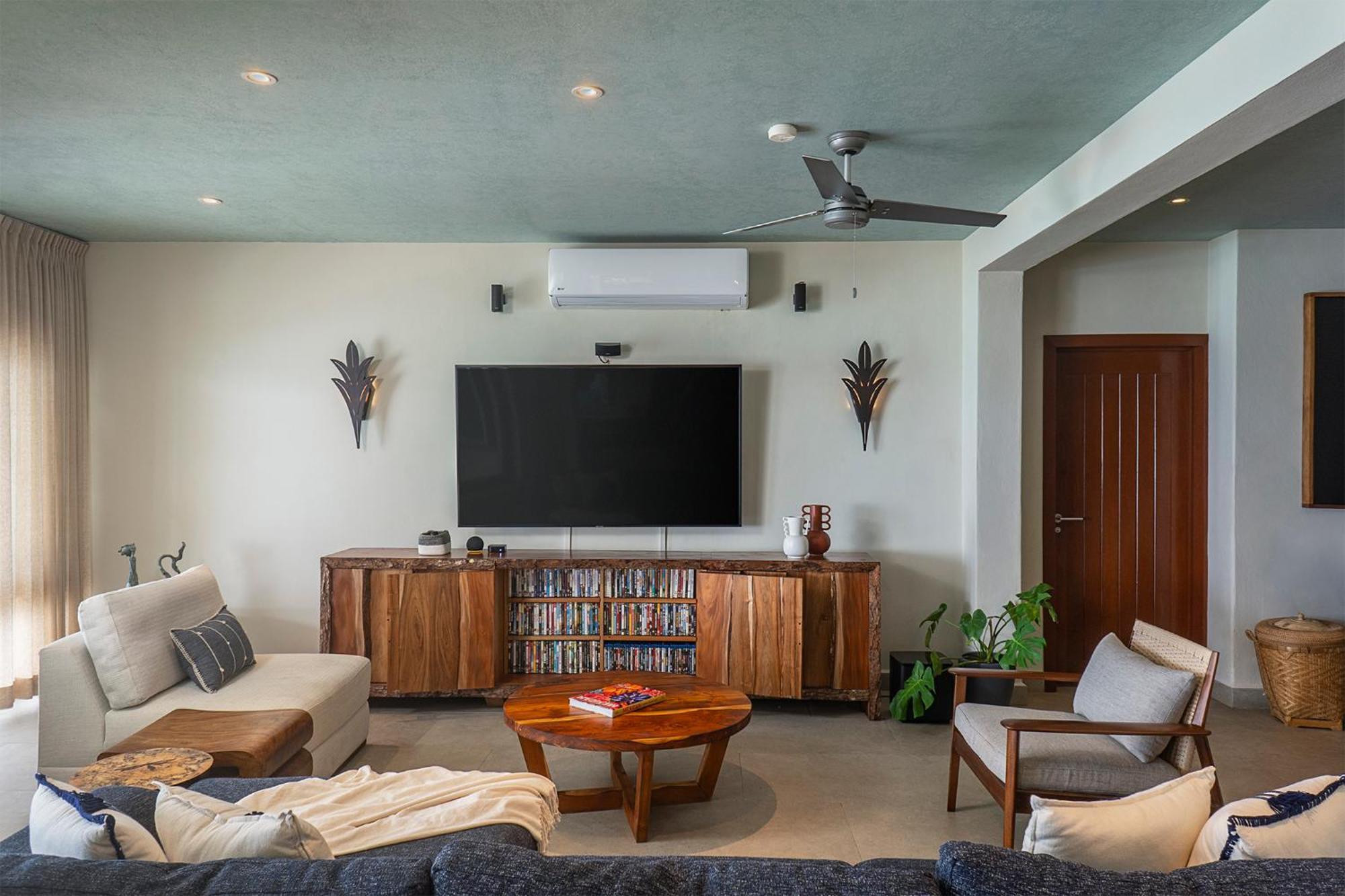 5br Island Villa, Stunning Views, Saltwater Pool & Concierge