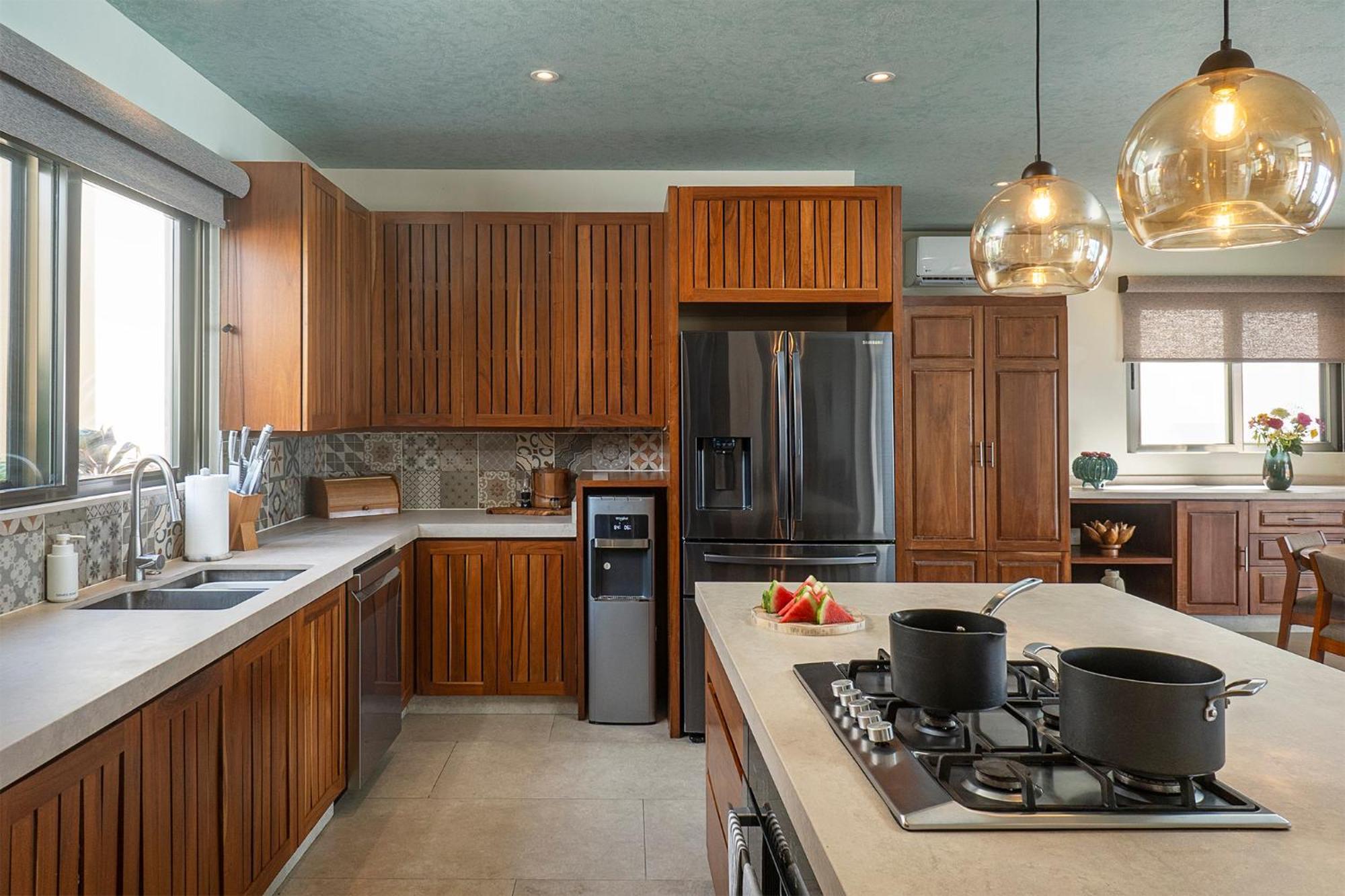Villa 5br Island Villa, Stunning Views, Saltwater Pool & Concierge *